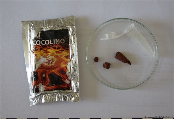 Syntetická droga v tchto sácích s nápisem cocolino je ivotu velmi nebezpená.