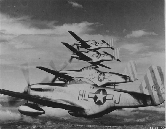 Letouny typu P-51 Mustang z 31. stíhací skupiny