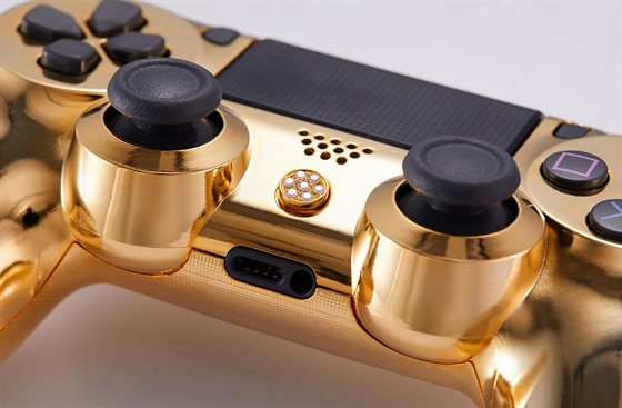 LUX DUALSHOCK 4 CONTROLLER