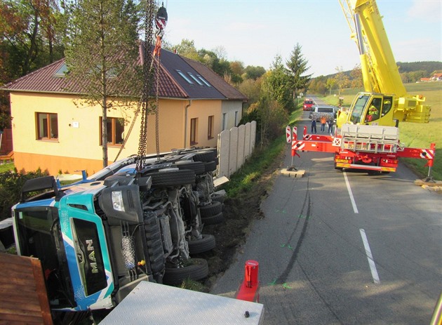 Nehoda domíchávae v obci Bezvky na Zlínsku.
