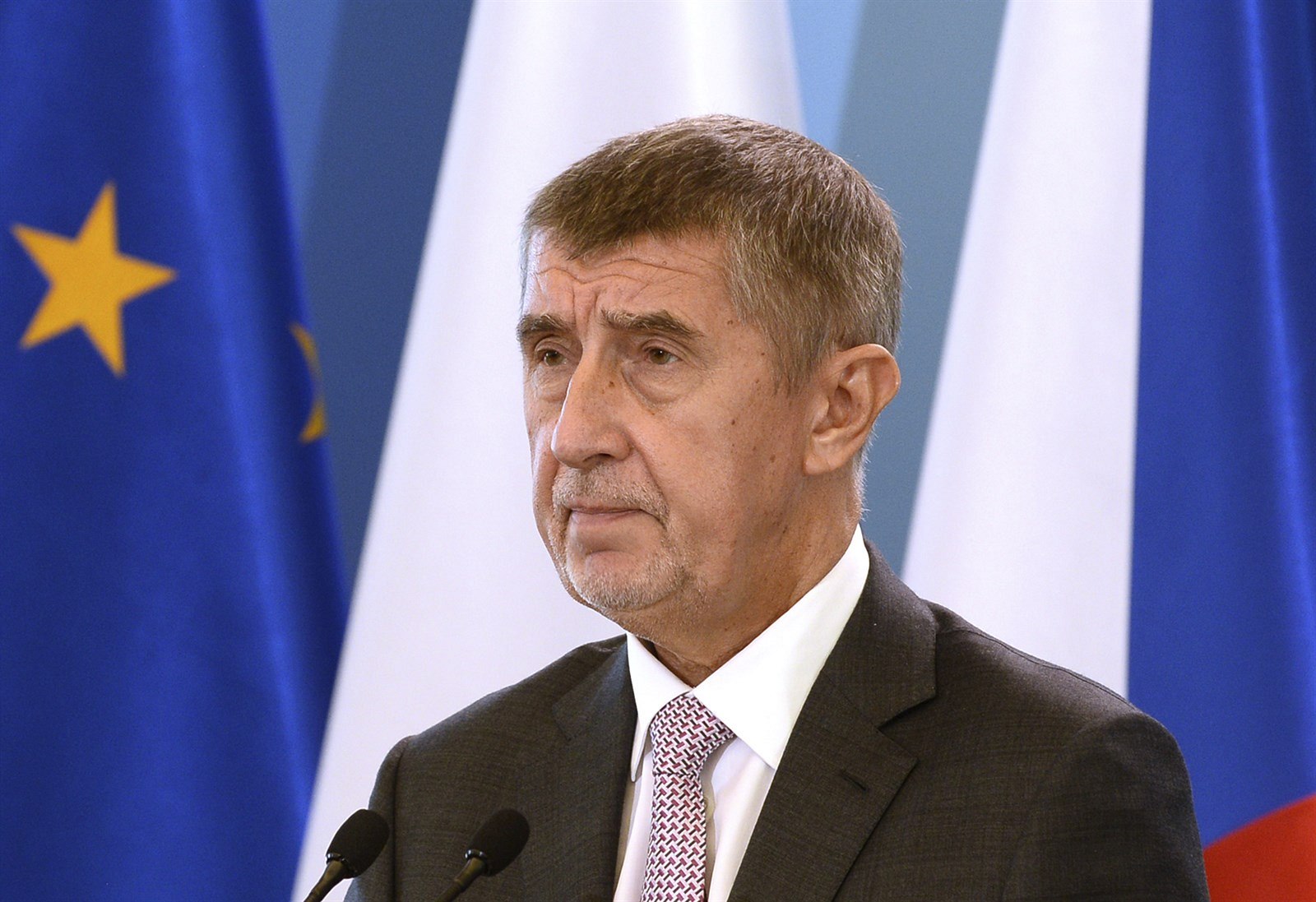 Premiér Andrej Babi�