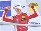 Mick Schumacher slaví titul mistra Evropy v sérii formule 3.