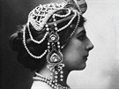 Podle historik� byla ob�aloba p�ehnaná. Mata Hari se spí�e stala, v dob�...