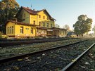 Vlakové nádraí v Lomnici nad Popelkou (na snímku z 13. íjna 2018) na Semilsku