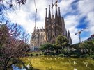 Jedno z nejvtích lákadel Barcelony. Sagrada Familia slavného architekta...