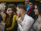 Slavnostní pedávání stipendií edesáti romským studentm. (19. íjna 2018)