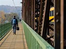 Skonila oprava lávky pro pí na elezniním most na Výtoni (18.10.2018)