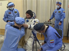 Dalí posádka v ruské raket Sojuz MS-10 míí k ISS