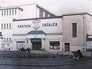 Bývalá Mayerova továrna a mstská trnice na archivním snímku