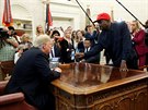Trump si v Oválné pracovn notoval s rapperem Kanyem West