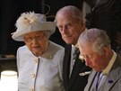 Královna Albta II., princ Philip a princ Charles na svatb princezny Eugenie...