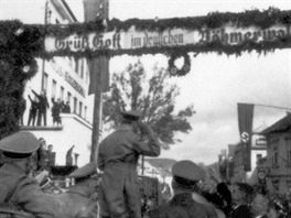První záběry Hitlera na Šumavě byly pořízeny ve Vyšším Brodě. Hned na začátku...