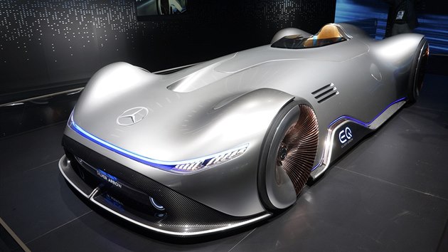 Mercedes-Benz Vision EQ Silver Arrow