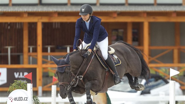 Anna Kellnerov pi jezdeckch zvodech na Farm Ptrov (12. ervence 2015)