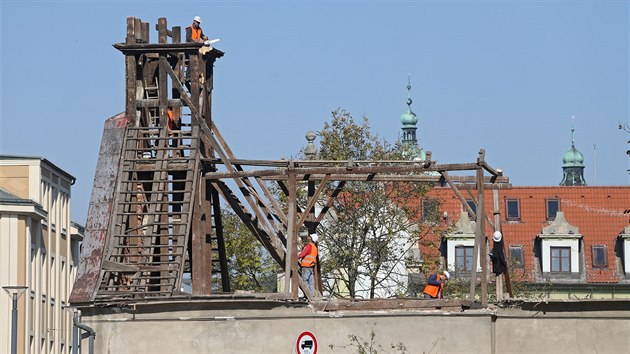 Po snesení střechy kostela svaté Kateřiny se lidem v Havlíčkově Brodě otevřel pohled, který nebyl k vidění minimálně po mnoho desítek let. Obnovou střechy začala dlouho očekávaná rekonstrukce této památky.