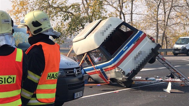 U obce Hoeovice na Kladensku se srazila dodvka s kamionem. idi dodvky nehodu nepeil (18.10.2018)