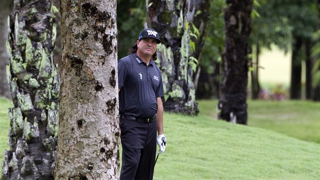 Obhjce titulu Pat Perez v tk pozici na turnaji CIMB Classic v Malajsii.