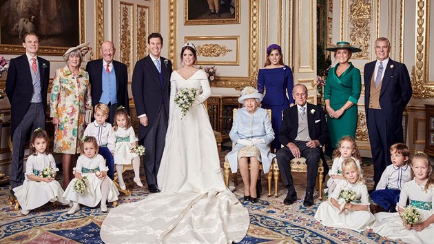 Princezna Eugenie a Jack Brooksbank a jejich oficiln svatebn portrt (Windsor, 12. jna 2018)