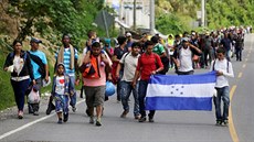Karavana honduraských uprchlíků je na cestě do Spojených států. Lidé nejčastěji...