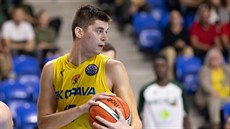 Václav Bujnoch z Opavy bhem zápasu Ligy mistr s Nanterre