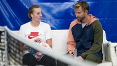 eská tenistka Petra Kvitová a její kou Jií Vank bhem tréninku v Praze ped...