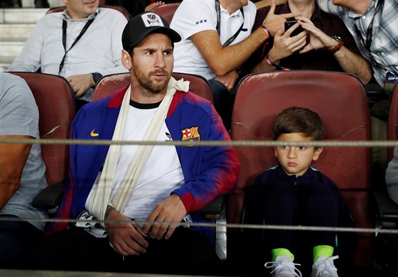 Zrann Lionel Messi piel podpoit Barcelonu v utkn proti Interu Miln.