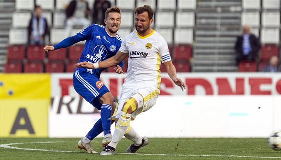 Olomoucký David Houska (vlevo) a Petr Jiráek ze Zlína