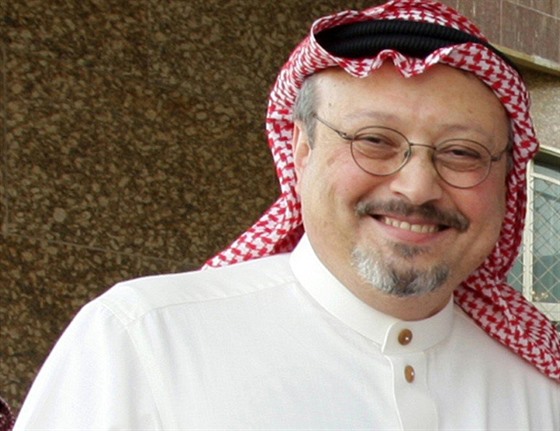 Saúdskoarabský novinář Džamál Chášukdží na snímku z roku 2010