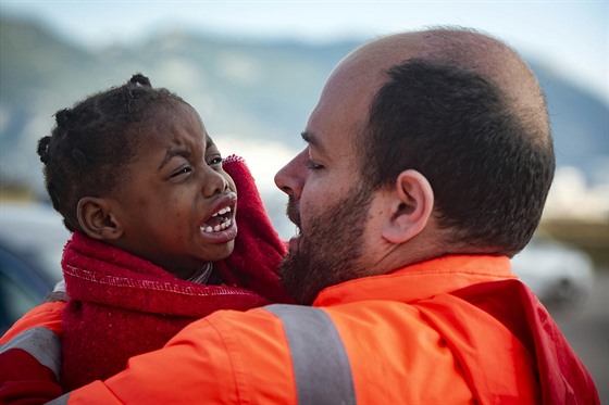 U beh panlska zachránili pes 500 migrant (28. 10. 2018).