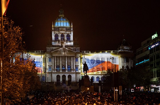 Videomapping na Národním muzeu pi píleitosti oslav vzniku republiky. (27....