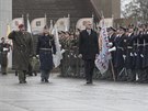 Ministr obrany Lubomír Metnar a náelník generálního tábu Ale Opata se na...