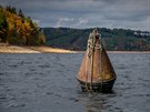 Hladina Orlické p�ehrady je 5,5 metru pod normálem. (26. �íjna 2018)