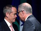 Australský premiér Scott Morrison a vdce opoziní Australské strany práce Bill...