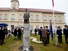 Odhalení sochy TGM ped základní kolou v Rudici na Blanensku (28. íjna 2018)