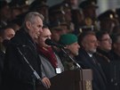 Prezident Zeman pronáí svj projev ped vojenskou pehlídkou ke stému výroí...