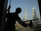 Netradiní pohled na nejvyí mrakodrap svta Búrd Chalífa v Dubaji (28. íjna...