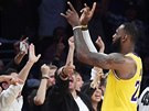 LeBron James z LA Lakers poslal zápas se San Antoniem do prodlouení.