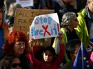 Tisíce Brit protestovalo proti brexitu v ulicích Londýna. (20. íjna 2018)