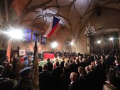Udílení státních vyznamenání ve Vladislavském sále Pražského hradu (28. října...