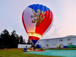 Zkuební naputní balonu k stoletému výroí vniku SR. (23. íjna 2018)