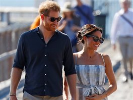 Princ Harry a vvodkyn Meghan na nvtv ostrova Fraser Island (22. jna...