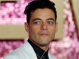 Rami Malek na premiée filmu Bohemian Rhapsody (Londýn, 23. íjna 2018)