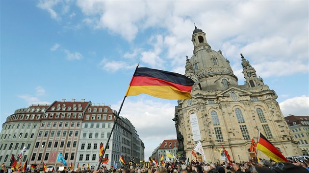 Hnutí Pegida slavilo v Drážďanech čtvrté výročí svého vzniku. (21. října 2018)