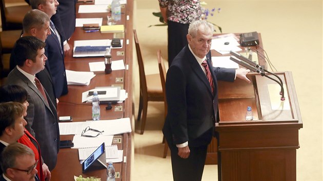 Prezident Milo Zeman piel do Snmovny podpoit pijet sttnho rozpotu a vldu Andreje Babie, kter ho pedloila. (24. jna 2018)