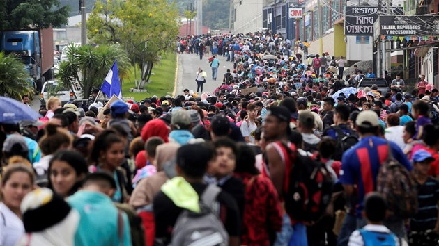 Tisíce migrantů v honduraském městě Santa Rosa de Copan (14. října 2018)