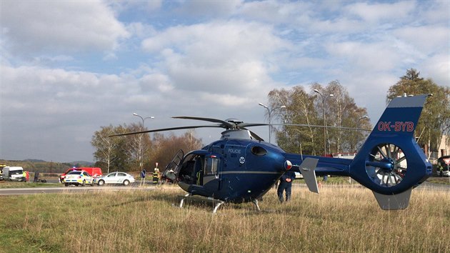 Na silnici t�et� t��dy se u Bene�ova st�etla dod�vka s motork��em (26.10.2018)