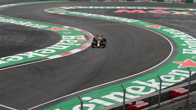 Daniel Ricciardo jede kvalifikaci na Velkou cenu Mexika formule 1