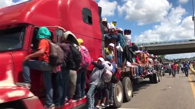 Karavana migrant z Hondurasu dorazila do Chiapas v Mexiku