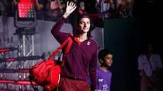 NÁSTUP. eská tenistka Petra Kvitová pichází na kurt ped svým singapurským...