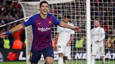 HATTRICK. Hrdina nedlního El Clásica Luis Suárez z Barcelony slaví svou tetí...